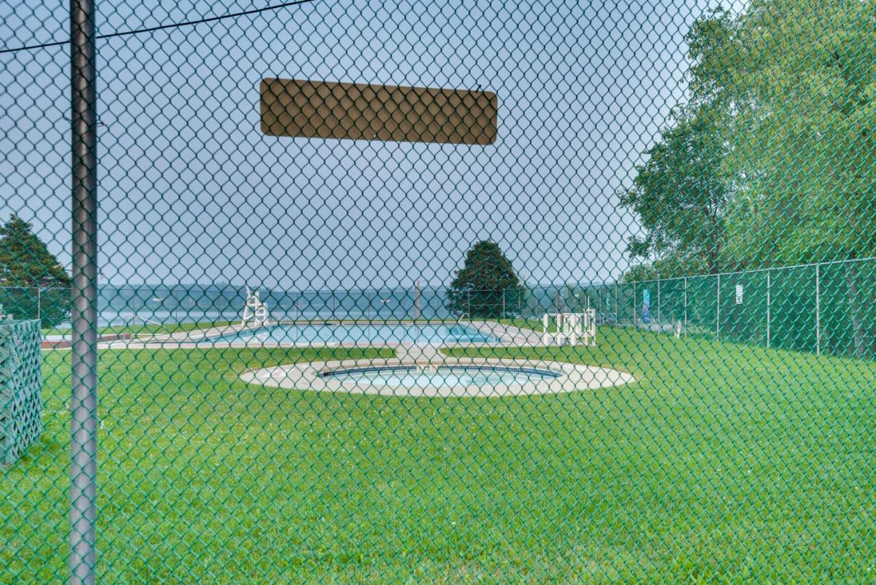 Holiday home Bright And Modern Poconos Community Beach! Albrightsville